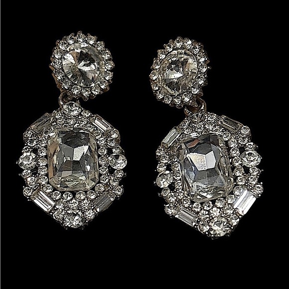 2 Psirs of Large Vintage Crystal Dangling Earrings statement/ special occasion - Picture 5 of 7